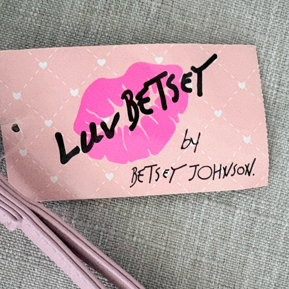 Luv Betsey- Betsey Johnson Double Pouch Soft Quilted Darling Wristlet / Bag Pink - Picture 9 of 9